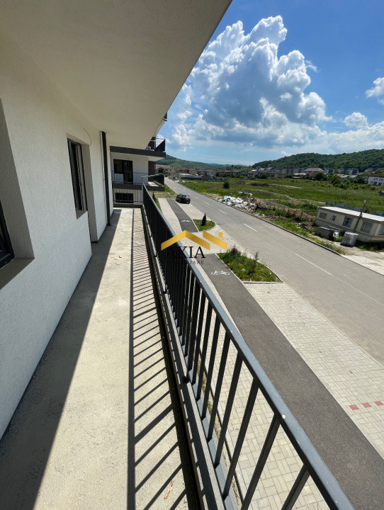 Apartament 3 camere, 61 mp, zona Terra!