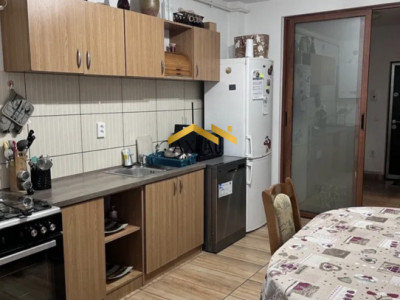 Apartament 2 camere, 36 mp utili + balcon închis – Zona Terra,  Floresti 