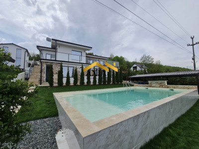Casa individuală cu piscină - zona Feleacu, Cluj