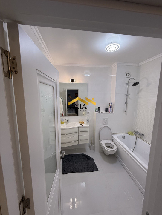 Apartament 3 camere- Florești, zona Eroilor