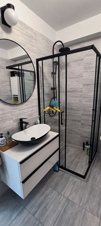 Penthouse de vânzare 3 camere, 63 mp, 88 mp, terasa, zona Cetatii!