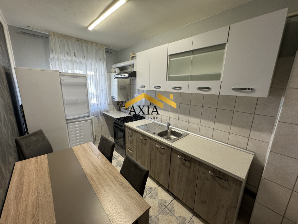 Apartament 2 camere, zona Eroilor!