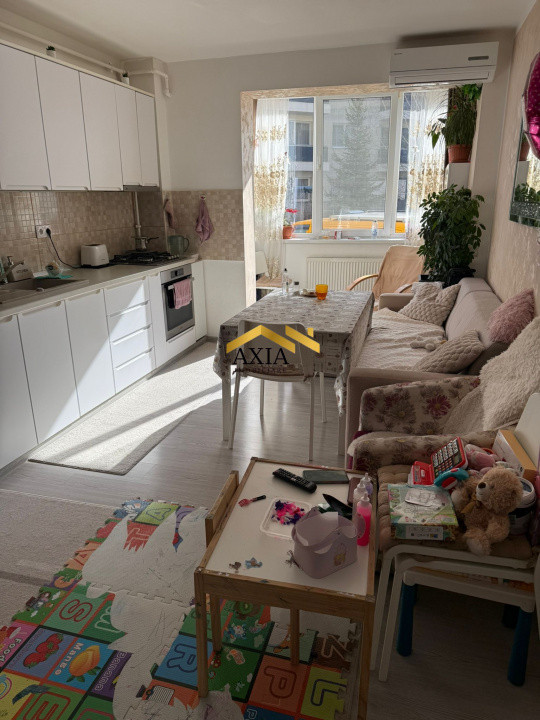 Apartament 3 camere, 68 mp, zona Florilor!