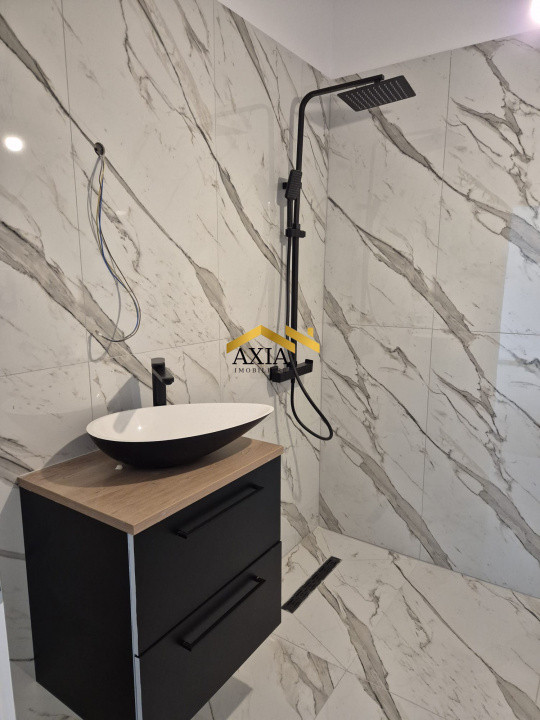 Apartament modern 2 camere, finisat, balcon generos – Zona Cetății, Floresti