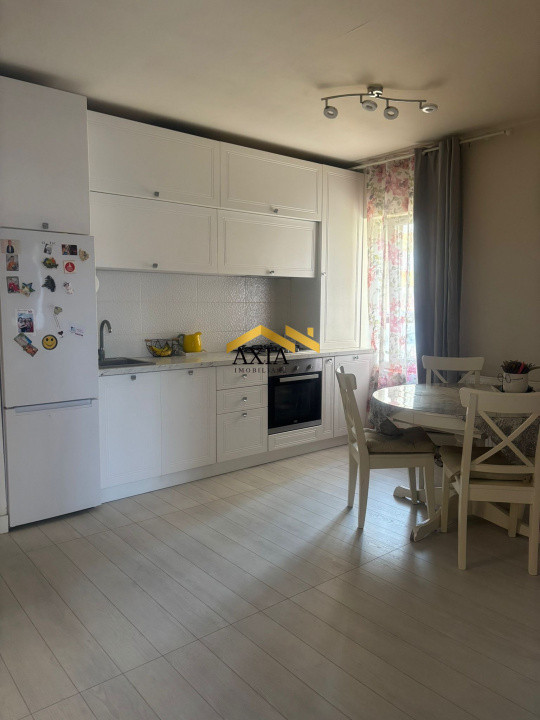 Apartament 3 camere, mobilat, loc de parcare inclus – Zona Florilor, Florești