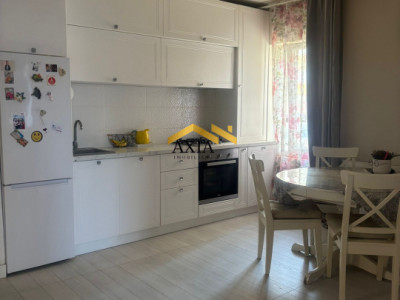 Apartament 3 camere, mobilat, loc de parcare inclus – Zona Florilor, Florești