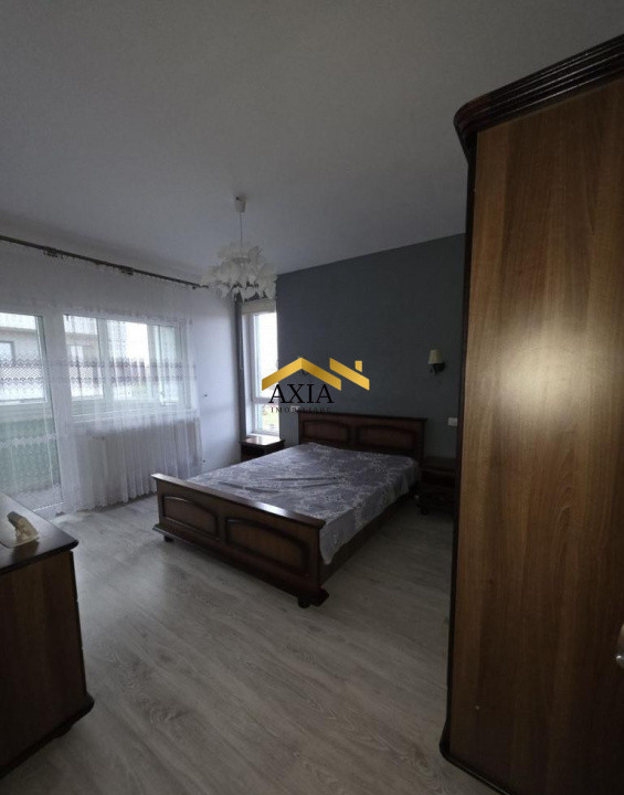 Apartament 3 camere, 74 mp, parcare proprie – Sub Cetate, Florești