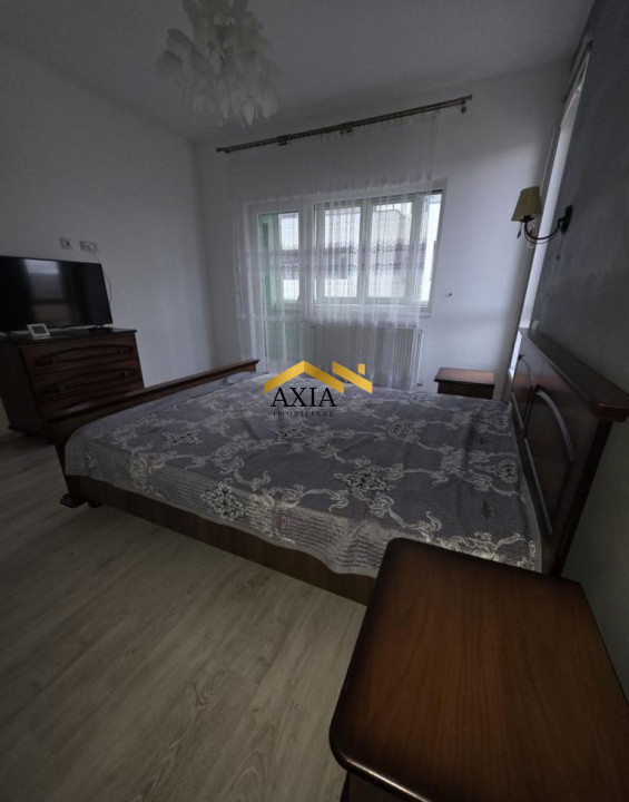 Apartament 3 camere, 74 mp, parcare proprie – Sub Cetate, Florești