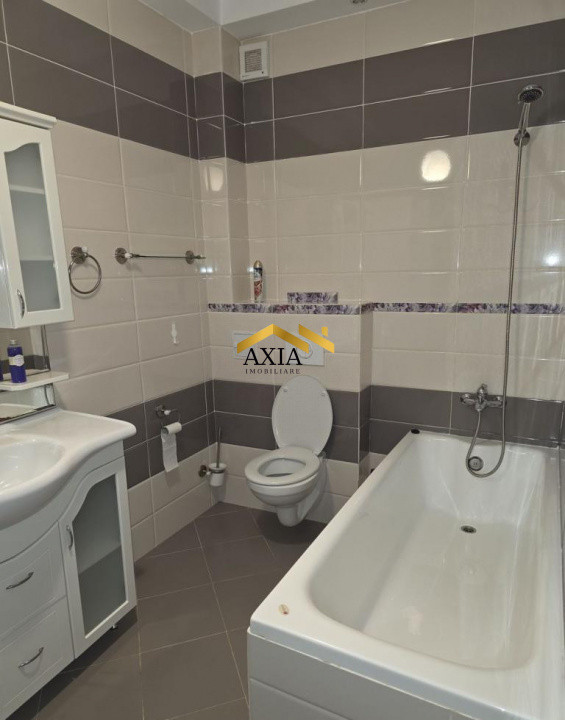 Apartament 3 camere, 74 mp, parcare proprie – Sub Cetate, Florești