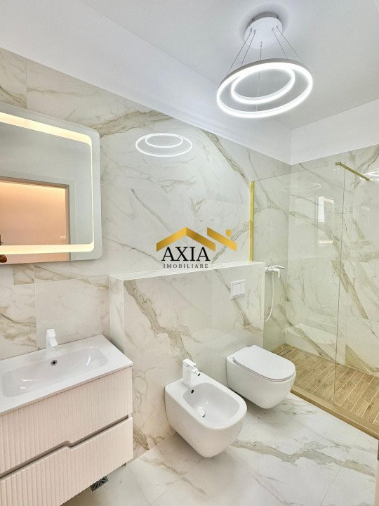 Penthouse de vânzare 3 camere, 90 mp , 3 terase, zona Terra!