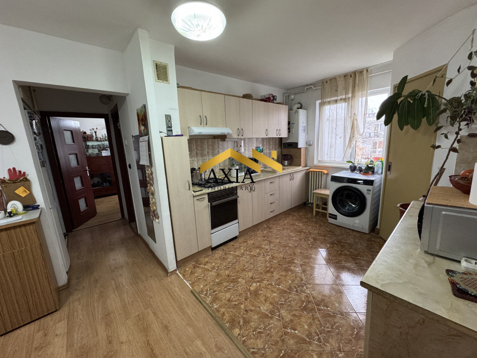 Apartament 3 camere, 66mp, Manastur!