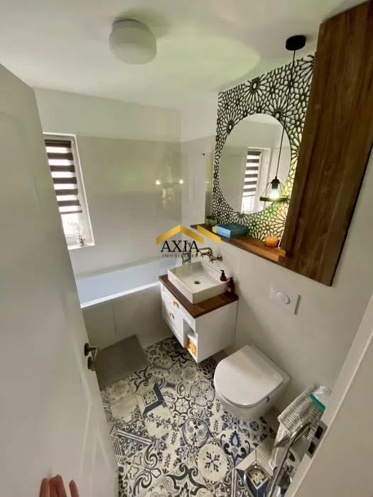 Apartament 3 camere, zona Vivo!