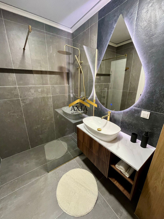 Apartament 3 camere, zona Eroilor!