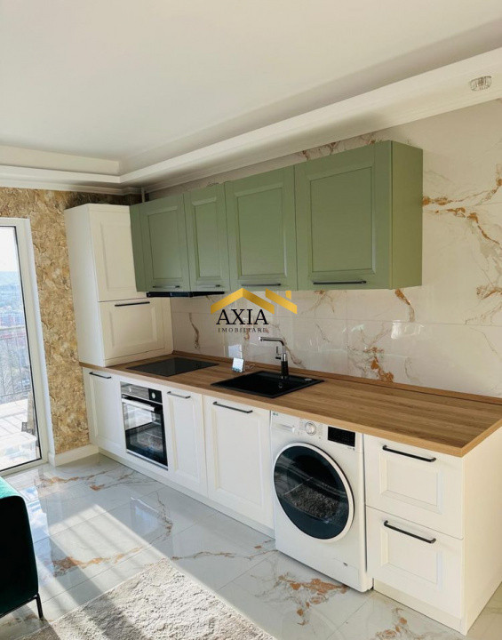 Apartament 3 camere de închiriat | Parcare | Zona VIVO