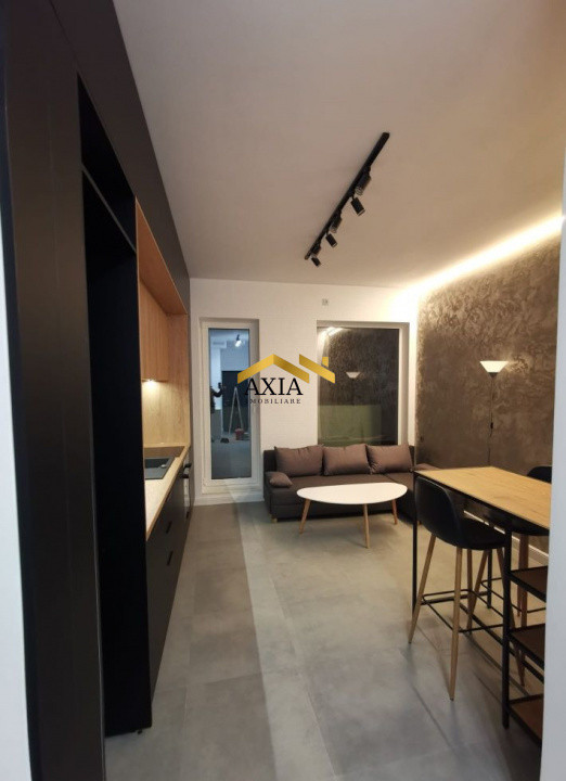 Apartament tip penthouse, complet mobilat – Zona Catanelor