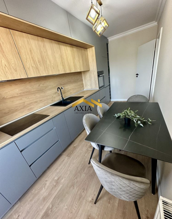 Apartament 3 camere decomandate, 60 mp + balcon 11 mp- zona Porii, Floresti