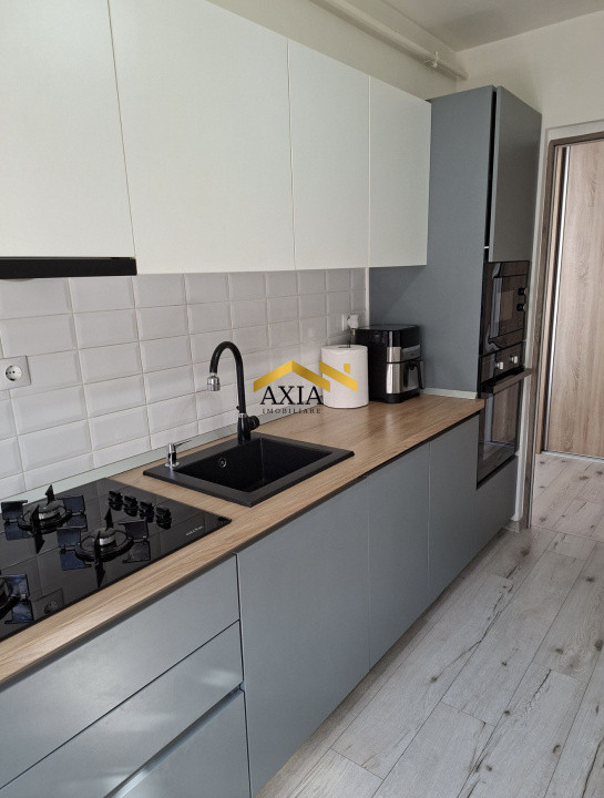 Apartament 2 camere decomandate, zona Eroilor Florești + parcare