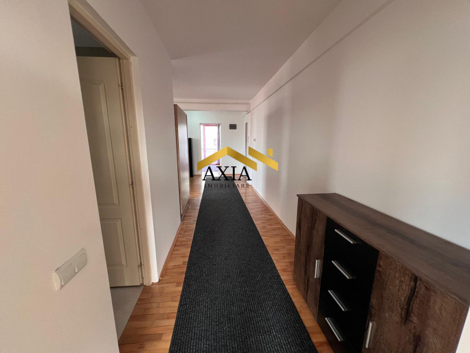 Apartament 3 camere semidecomandat cu balcoane și garaje – Sub Cetate, Florești