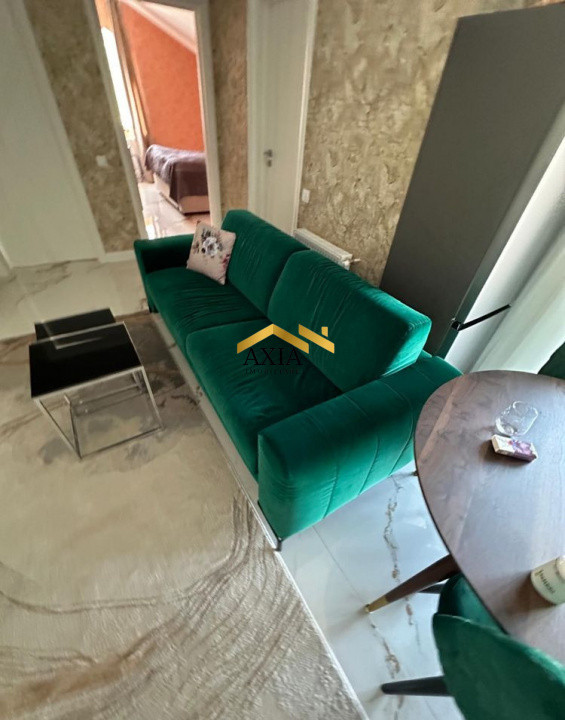 Apartament 3 camere ultrafinisat, etaj 3/3, zonă Vivo + pod și terasă