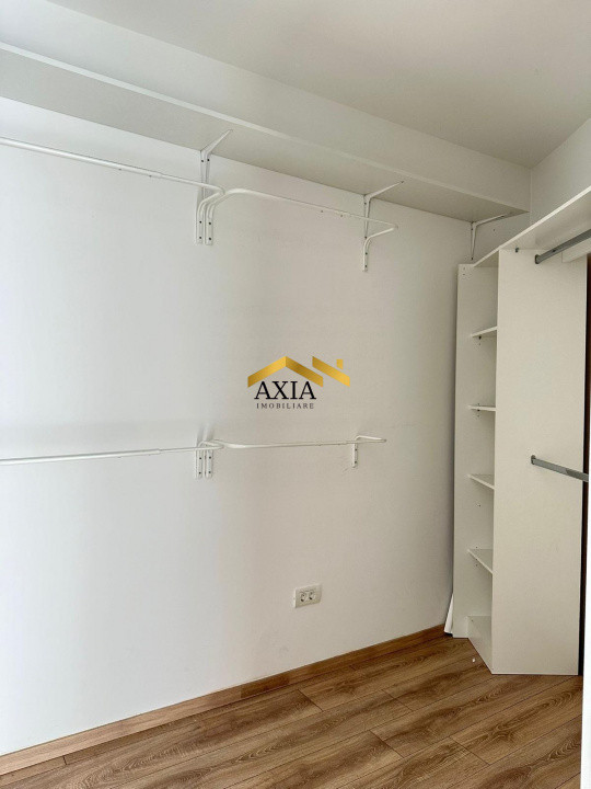 Apartament 2 camere, zona Razoare!