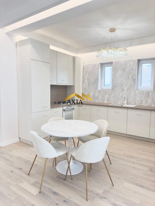 Penthouse ULTRALUX cu 3 camere, 90 mp, 3 terase, zona Terra!