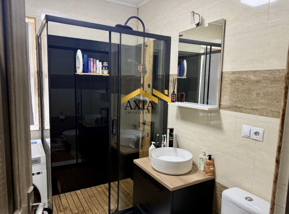     🏡 Apartament 3 camere, etaj 3, balcon – zona Răzoare