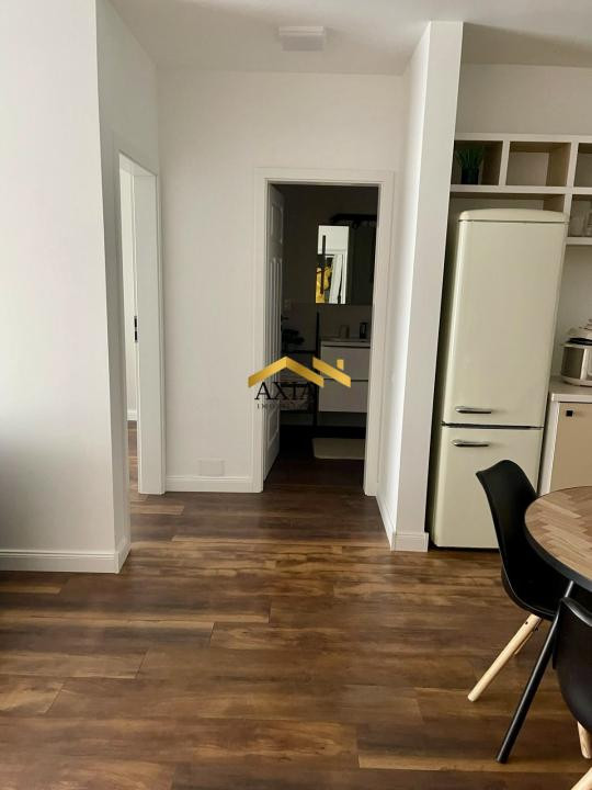 Apartament 2 camere, zona Frunzisului!