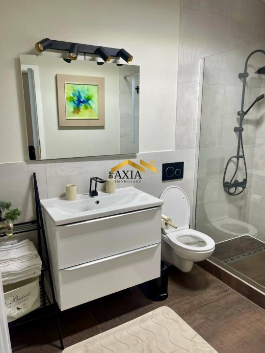 Apartament 2 camere, zona Frunzisului!