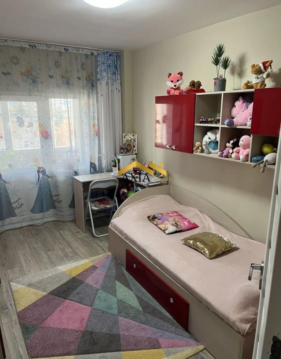 Apartament 3 camere decomandate, lift, 79 mp, 2 băi, 2 balcoane, Calea Mănăștur