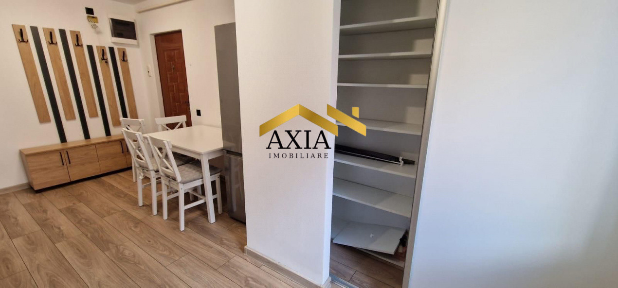 Apartament de închiriat cu 3 camere decomandate in  zona Lidl 