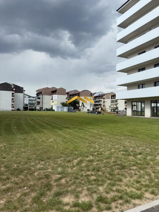 Apartament modern cu 2 camere, terasă și parcare subterană generoasă – Florești,