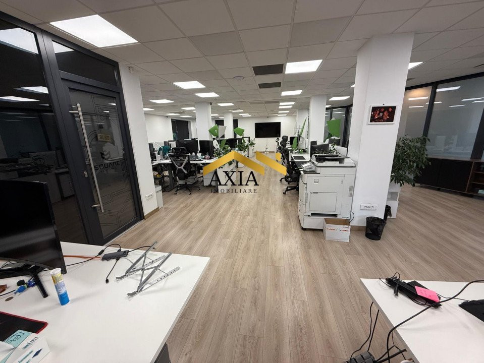 Spațiu de birouri de închiriat – 900 m², parcare inclusă, infrastructură IT