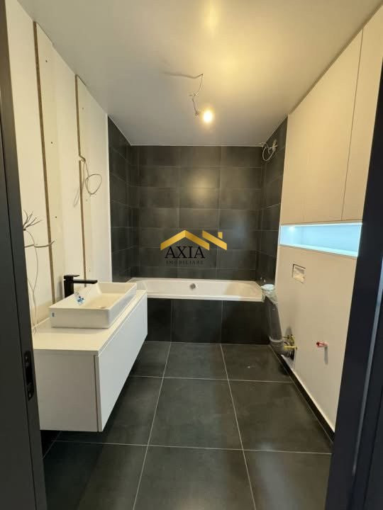 OPORTUNITATE! Apartament spatios, 72,5 mp, 3 camere, zona Eroilor!