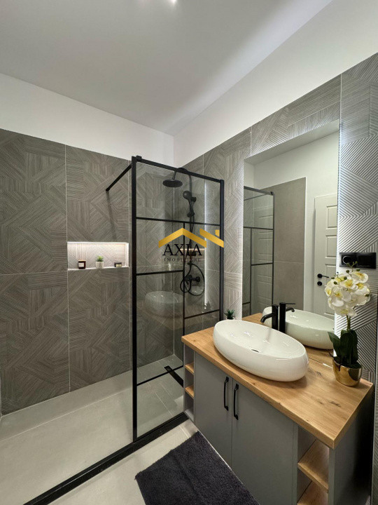 Apartament 3 camere, ultralux, zona Eroilor!